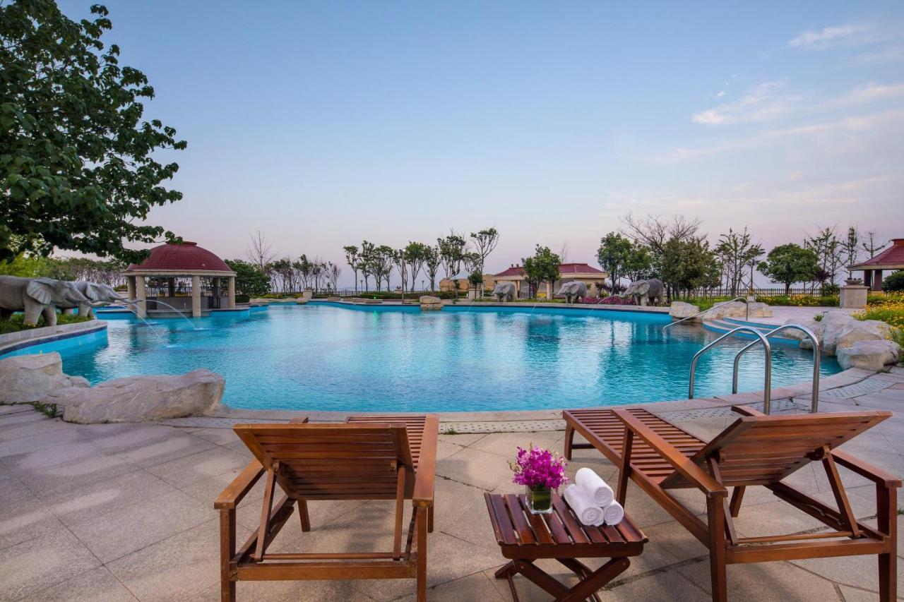 Crowne Plaza Ocean Spring Resort By Ihg Jimo Exterior foto