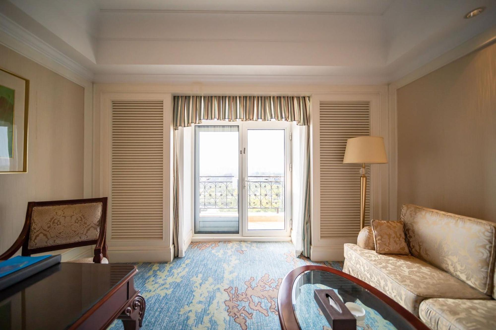 Crowne Plaza Ocean Spring Resort By Ihg Jimo Exterior foto