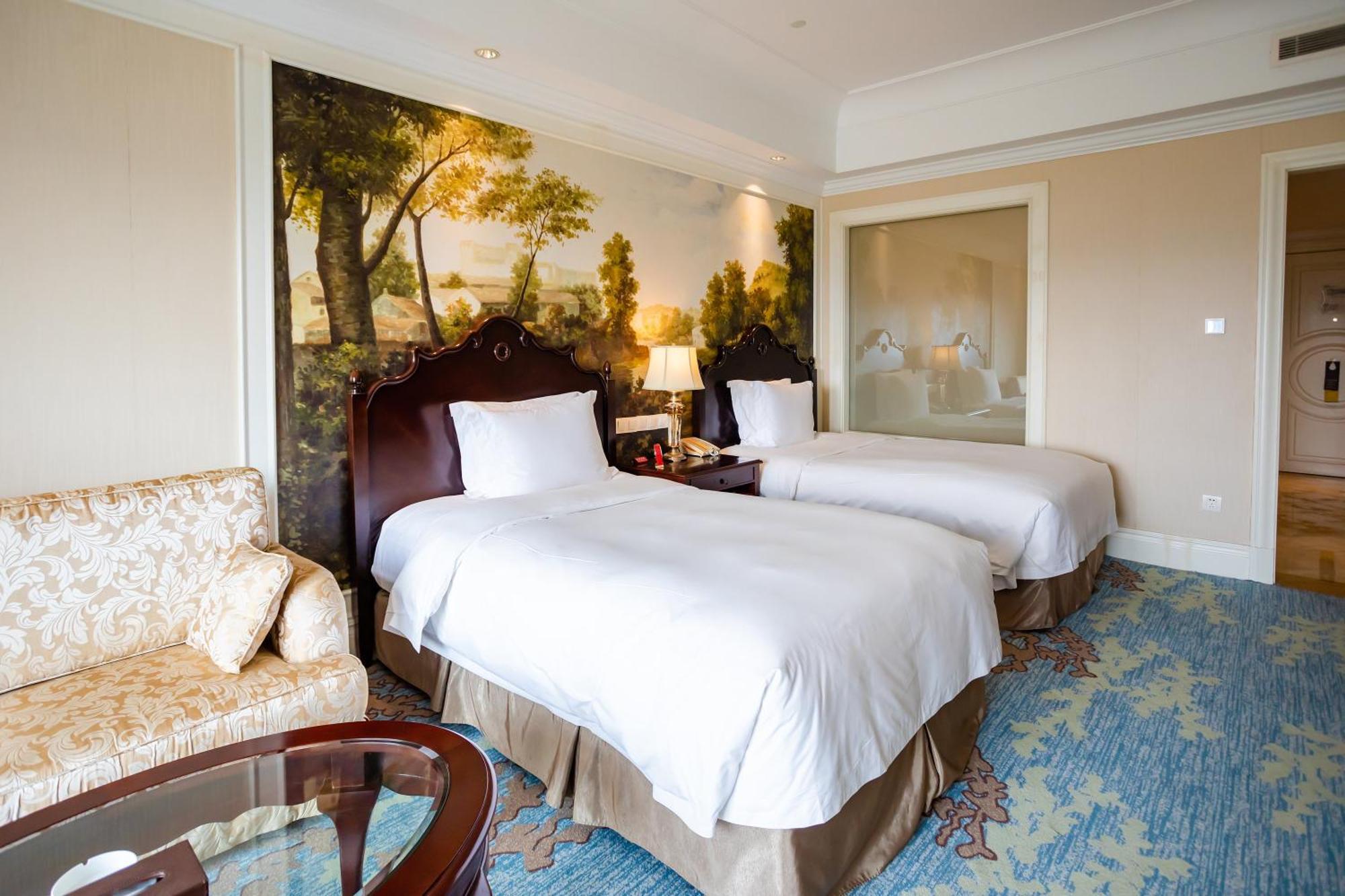 Crowne Plaza Ocean Spring Resort By Ihg Jimo Exterior foto