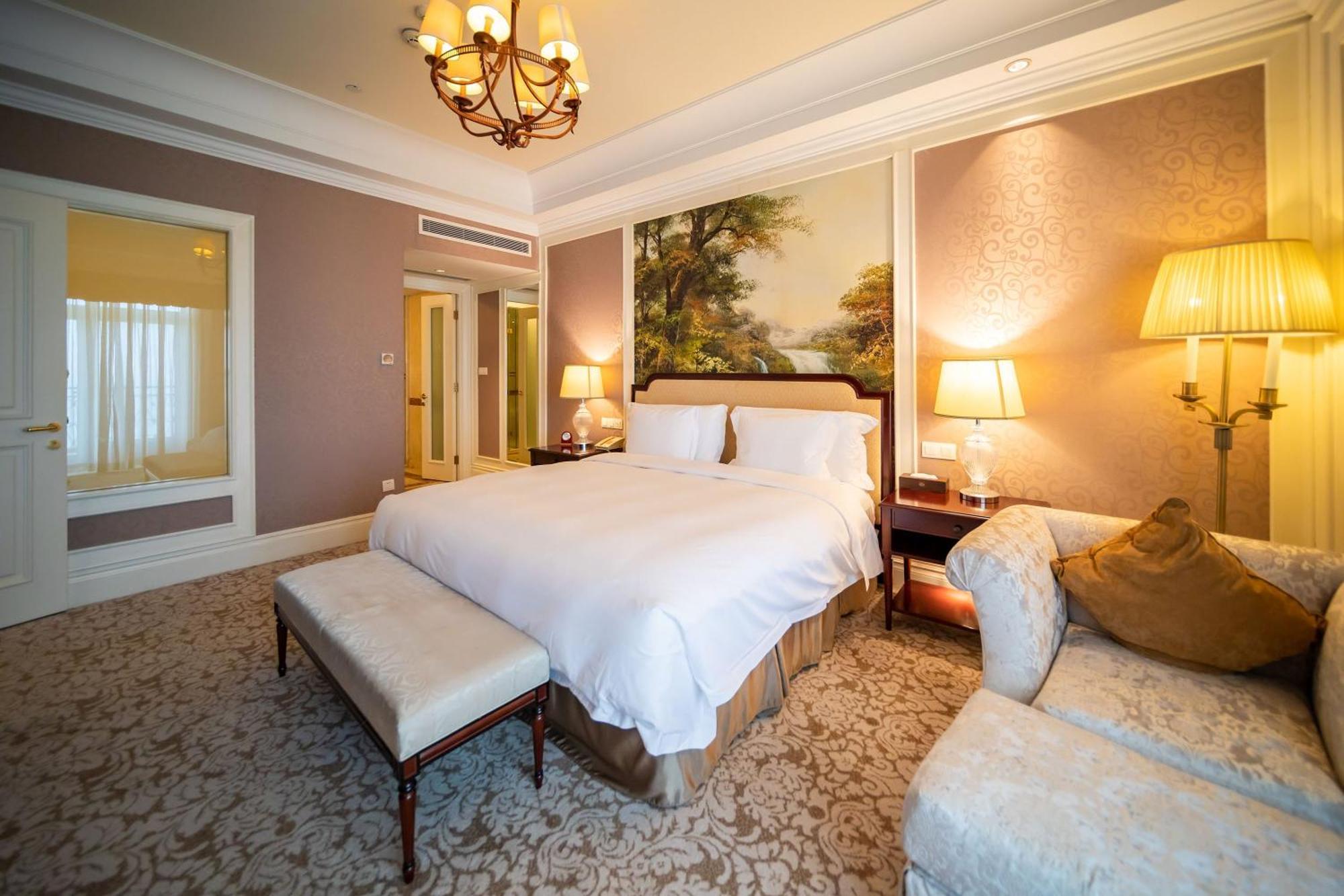 Crowne Plaza Ocean Spring Resort By Ihg Jimo Exterior foto